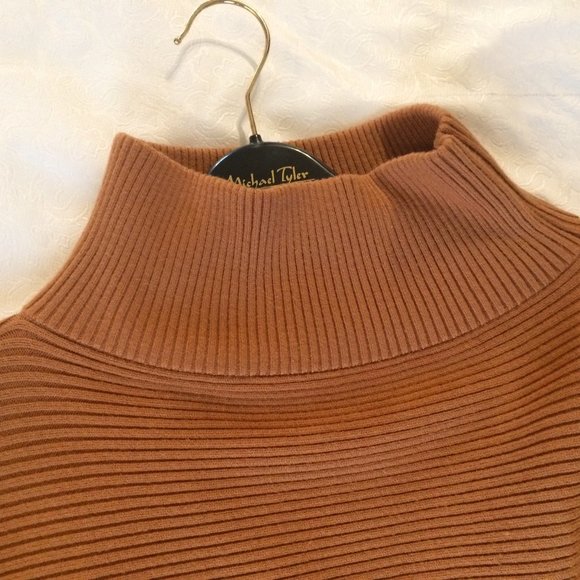 2 Way sweater Mock neck - Picture 9 of 10